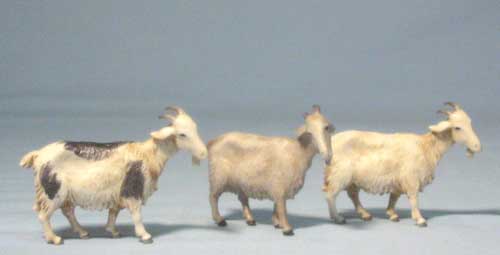 cm.10 Tre capre